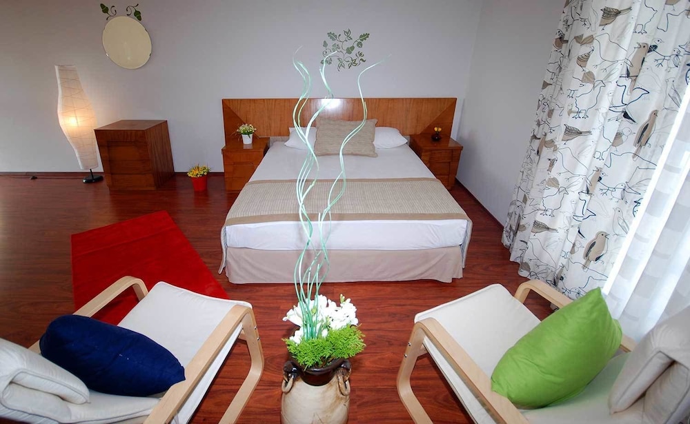 vela garden resort