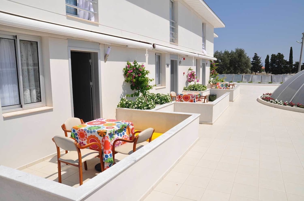 vela garden resort