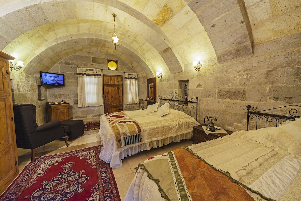 mithra cave cappadocia