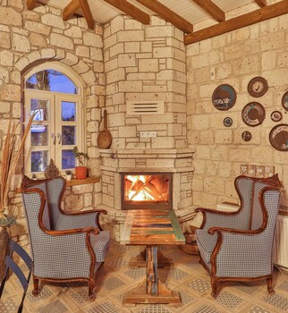 cumbali konak alacati