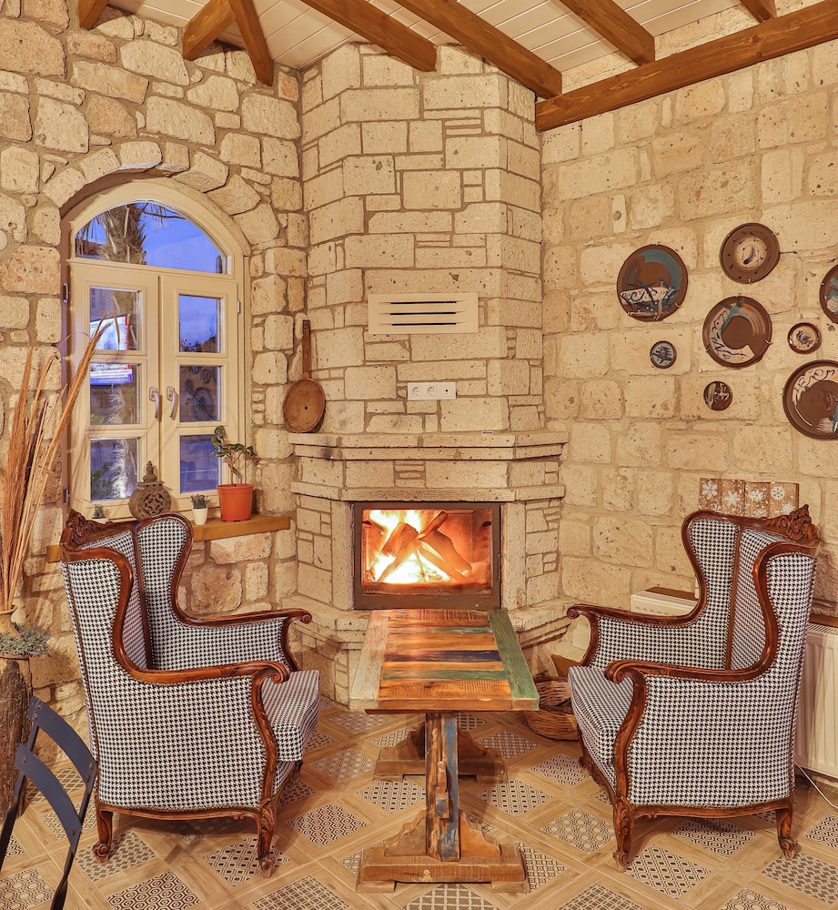 cumbali konak alacati