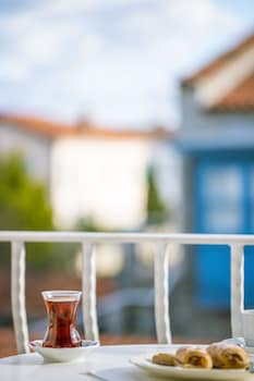 cumbali konak alacati