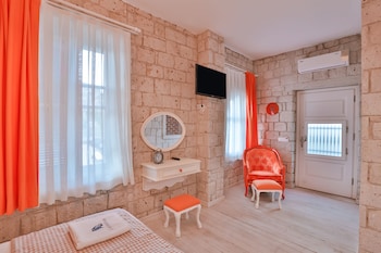 cumbali konak alacati