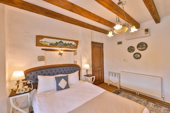 cumbali konak alacati