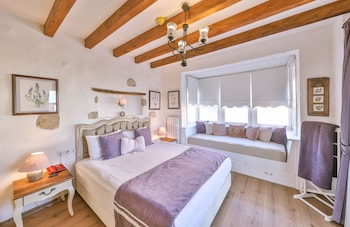 cumbali konak alacati