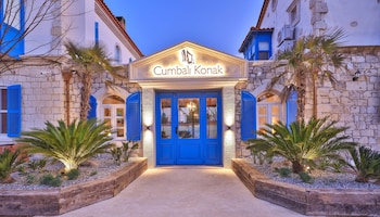 cumbali konak alacati