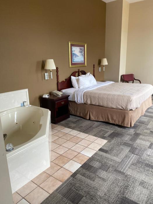 collins inn and suites