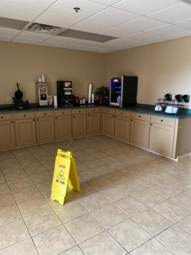 collins inn and suites