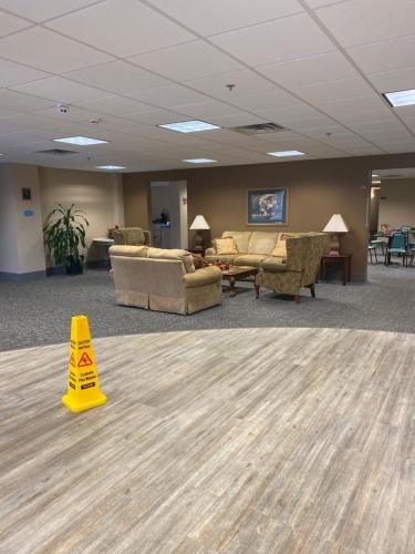 collins inn and suites