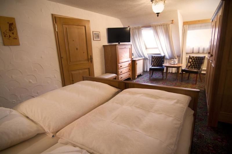 woertz schlosschen zur weinsteige