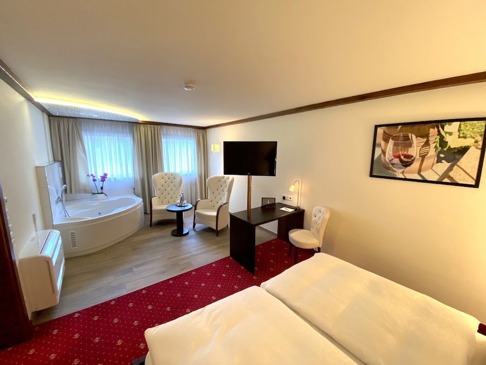 woertz schlosschen zur weinsteige