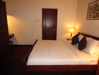 times square service suite