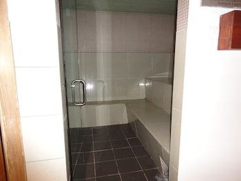 times square service suite