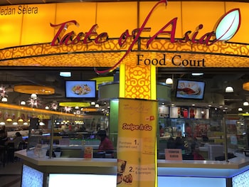 times square service suite