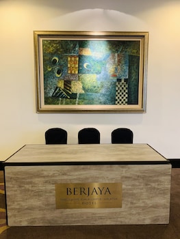 times square service suite