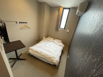 dot hotel hangout