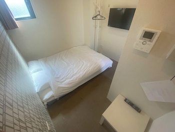 dot hotel hangout