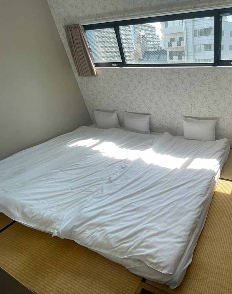 dot hotel hangout