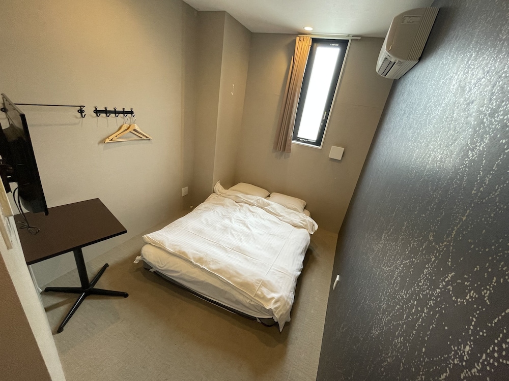 dot hotel hangout