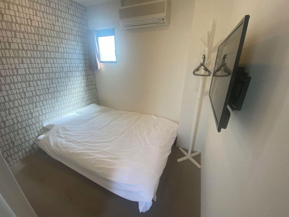 dot hotel hangout