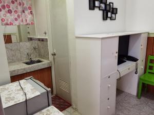 reddoorz near colgante bridge naga city