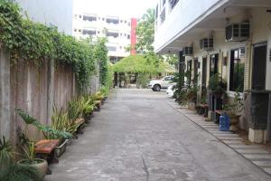 reddoorz near colgante bridge naga city