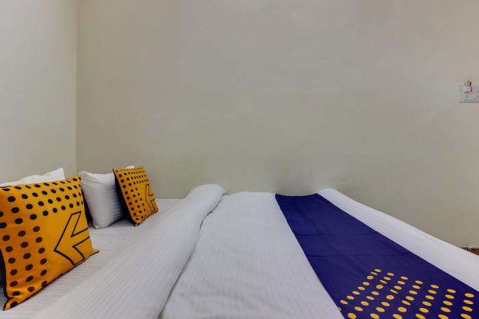 spot on hotel chirags
