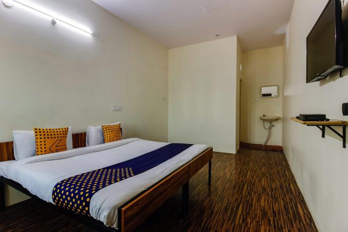 spot on hotel chirags