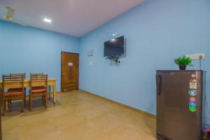 super collection o holy cross home stays