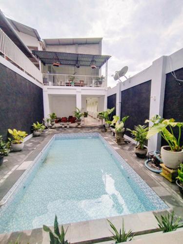 reddoorz artomoro guest house