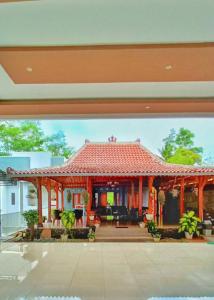 reddoorz artomoro guest house