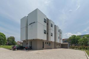 Reddoorz Syariah Near Rumah Sakit Medika Dramaga,Ciputat>>Bogor,2 star