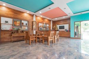 Sans Hotel Budaya Cirebon,West Cirebon>>Cirebon,3 star