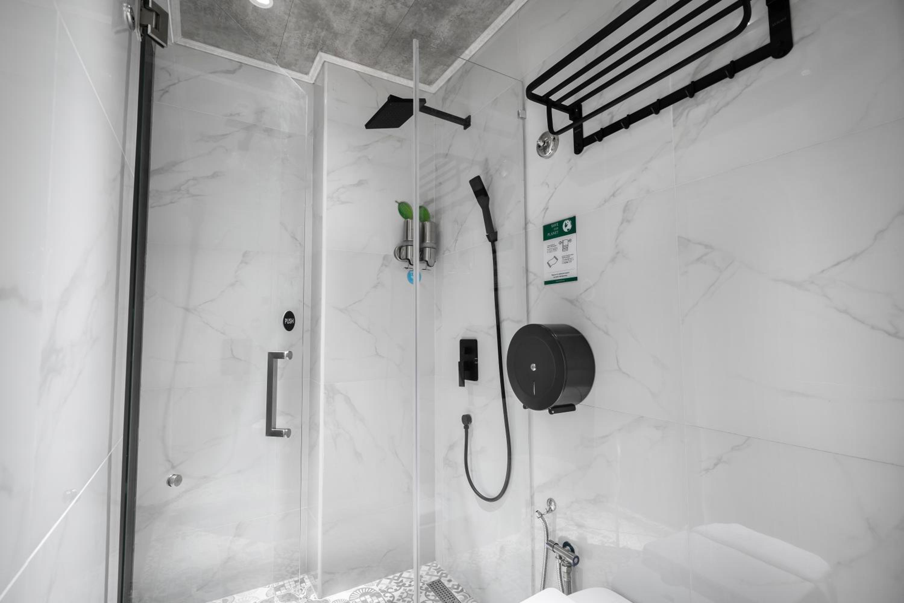 aandr urban hotel