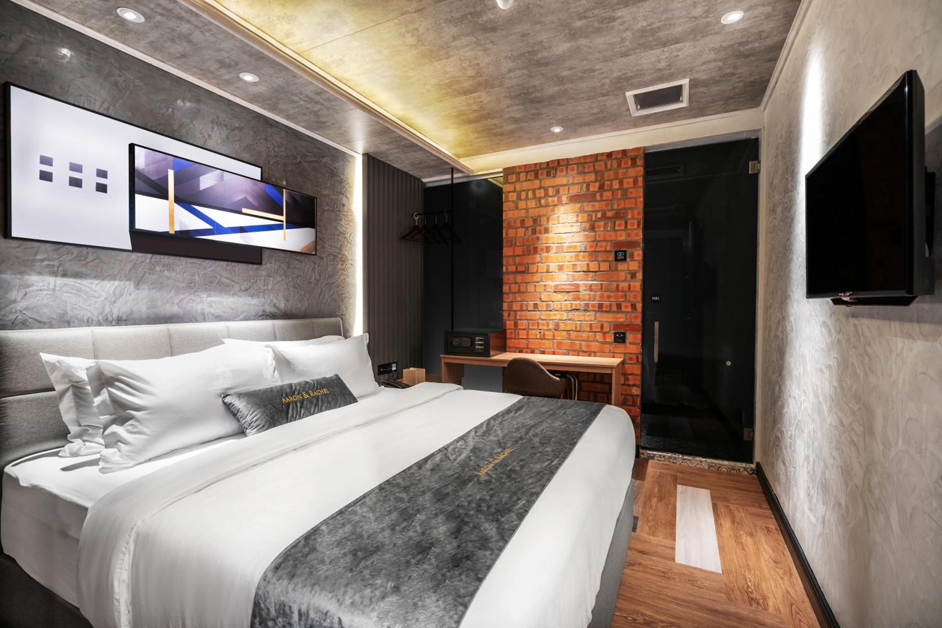 aandr urban hotel