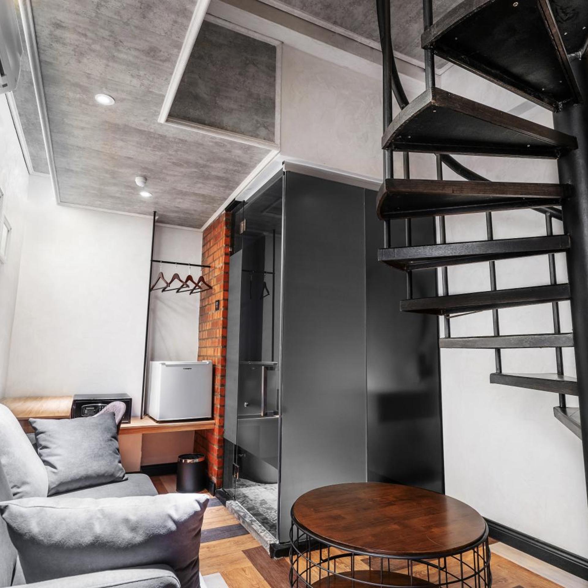 aandr urban hotel