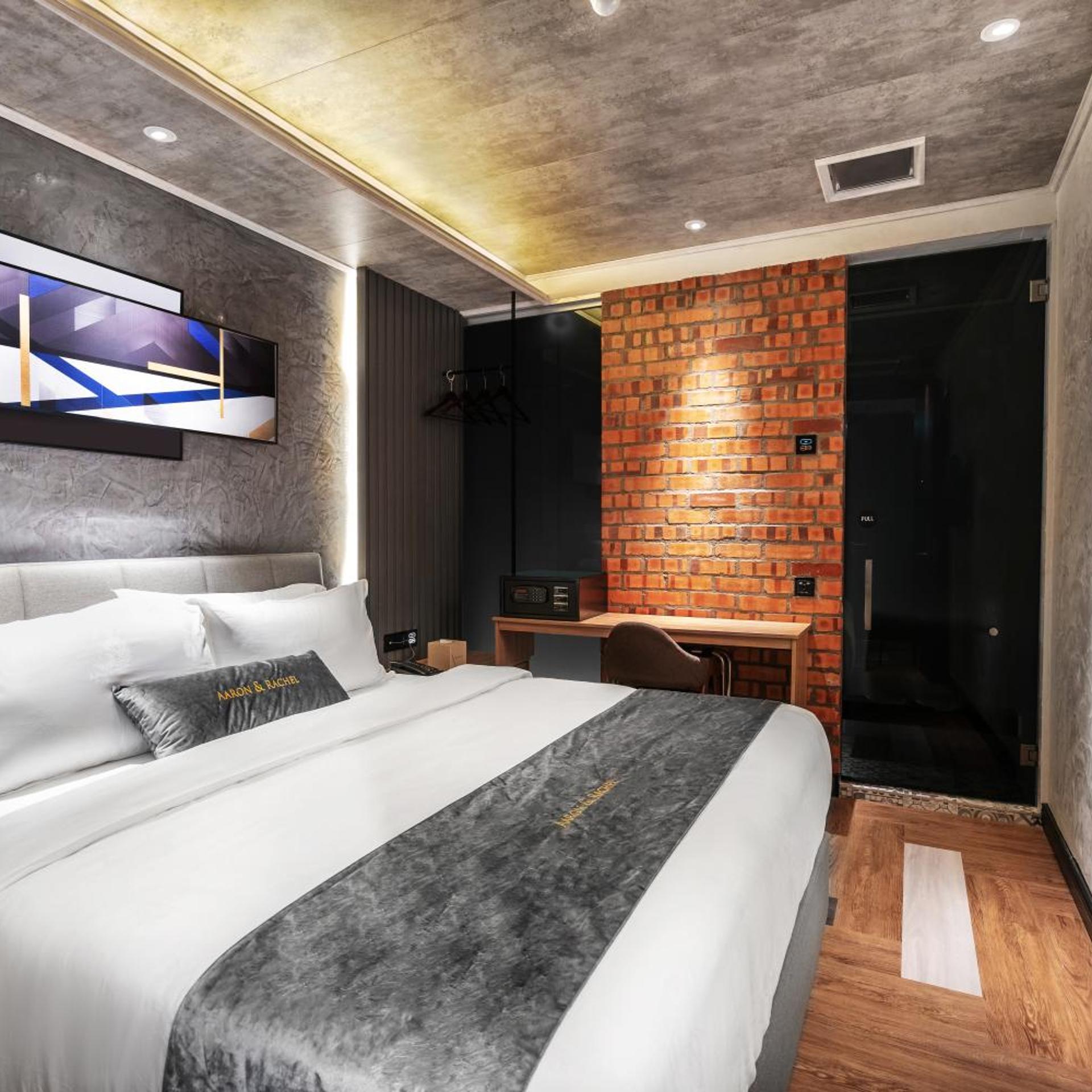 aandr urban hotel