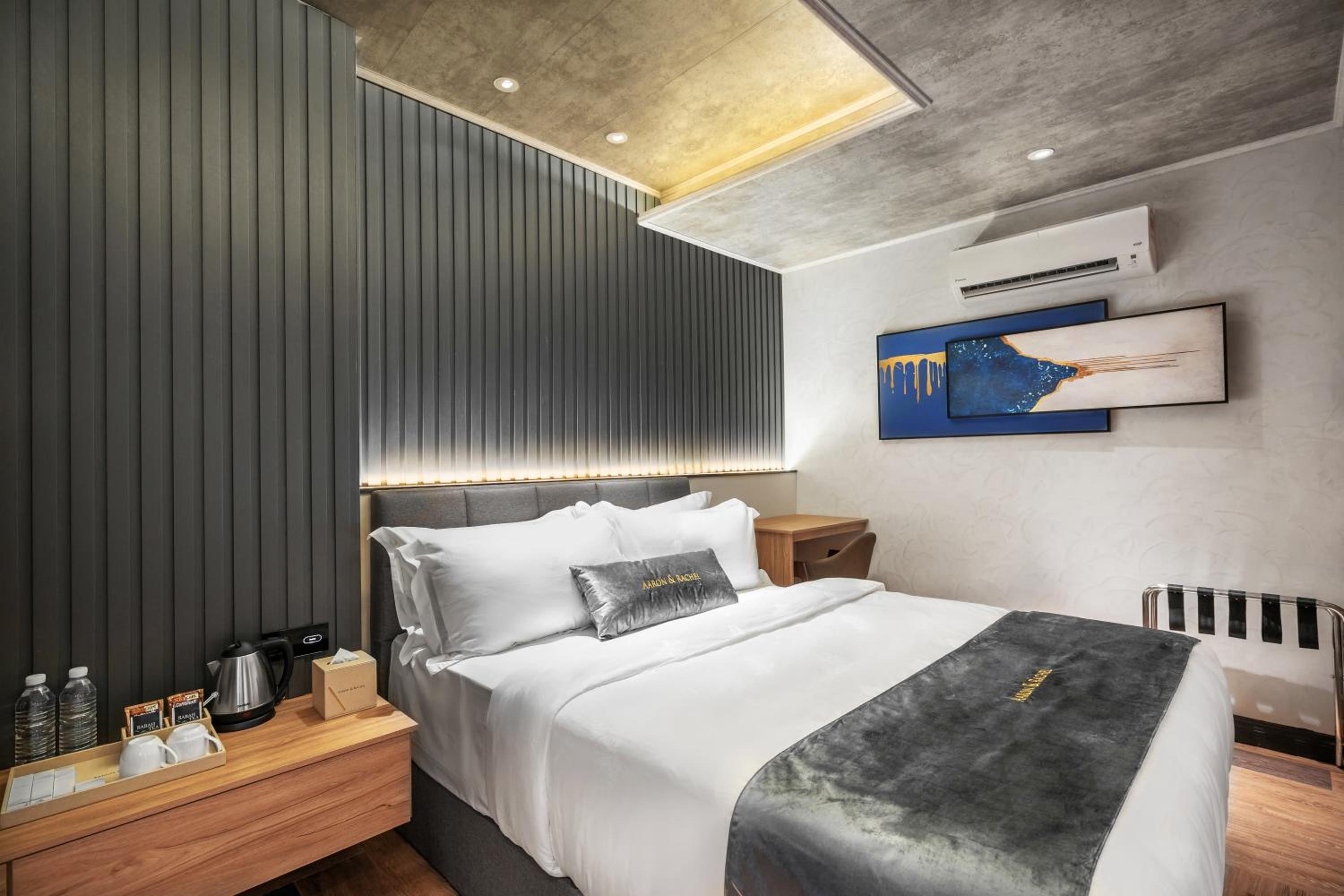 aandr urban hotel