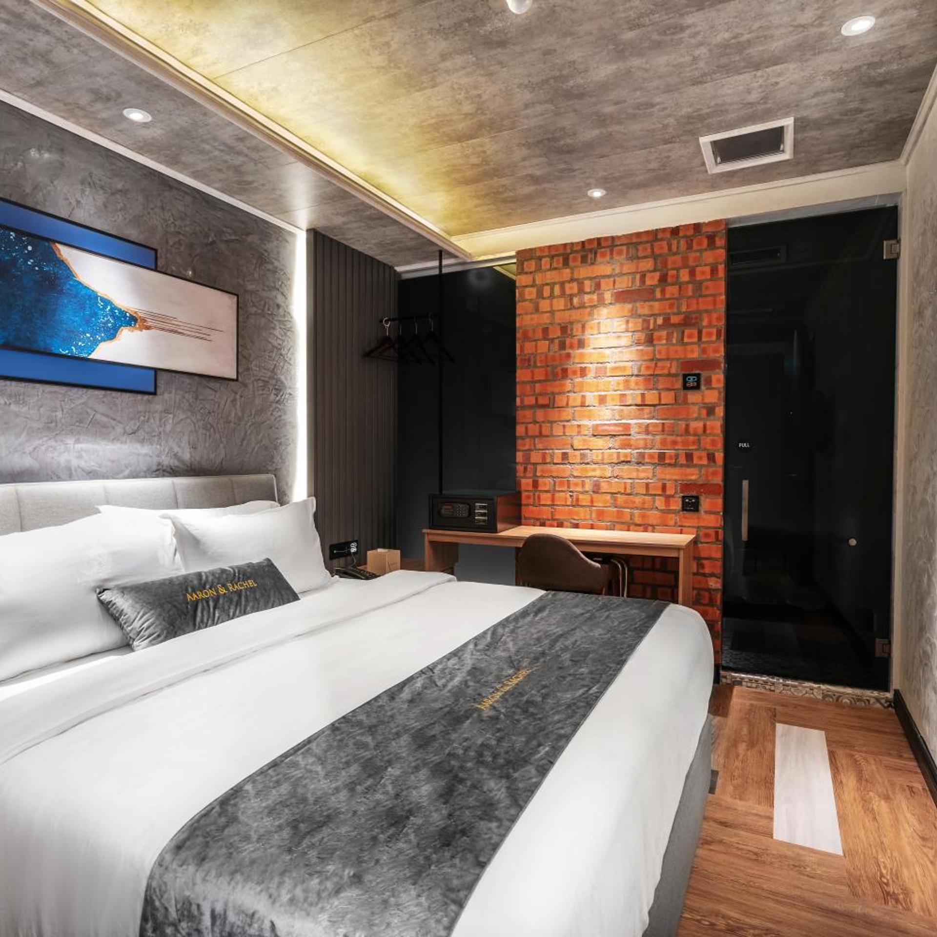 aandr urban hotel