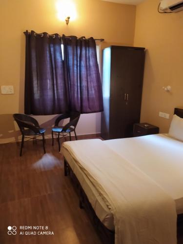 amoura beach holidays baga