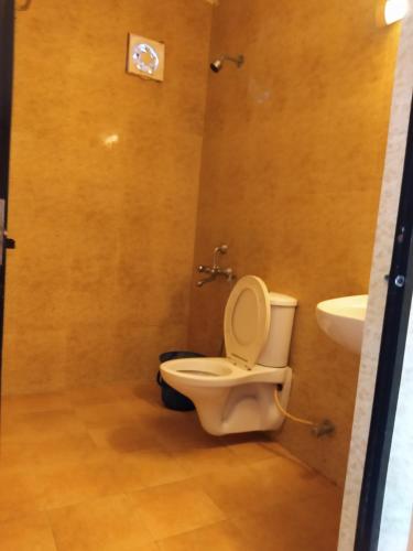 amoura beach holidays baga