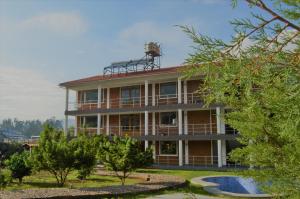 Runaway Eco Hotel,Pariahuanca>>Carhuaz,0 star
