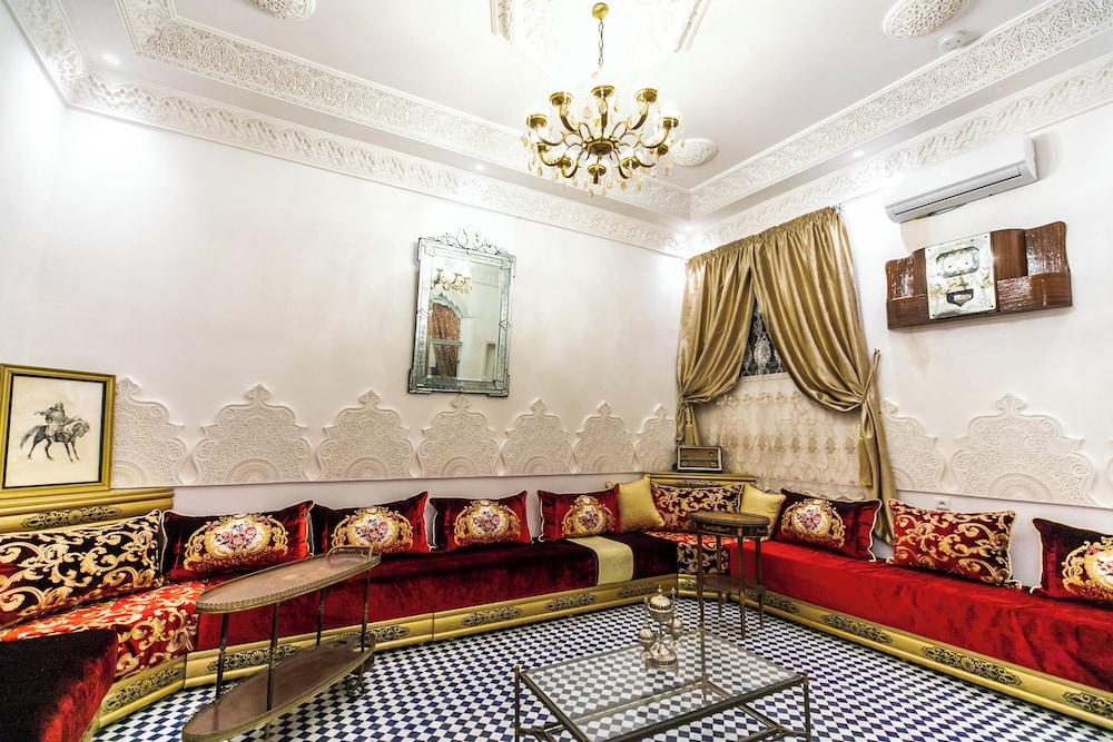 palais shazam and spa