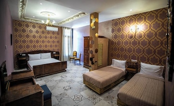 palais shazam and spa