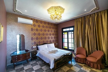 palais shazam and spa