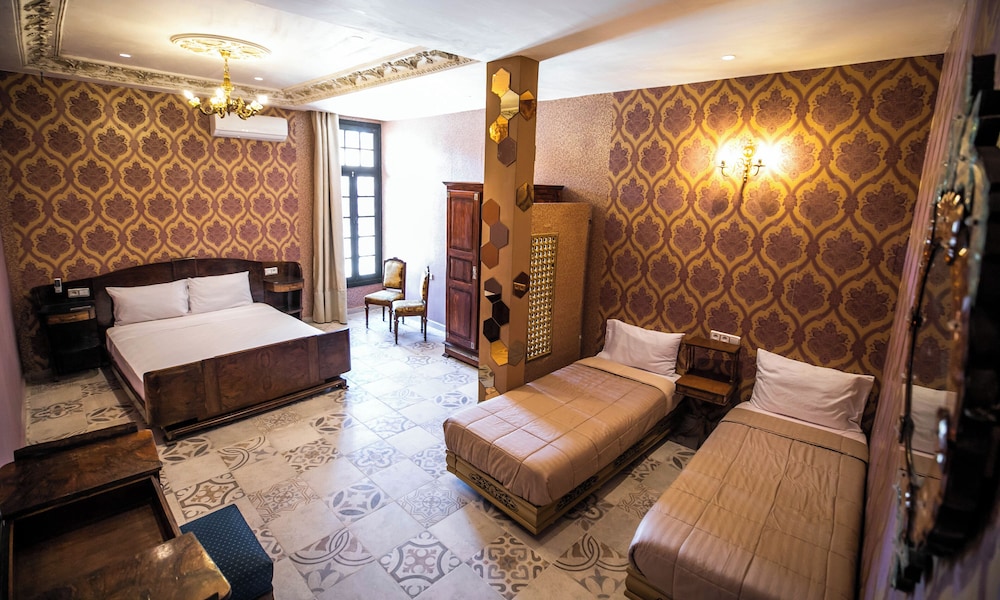 palais shazam and spa