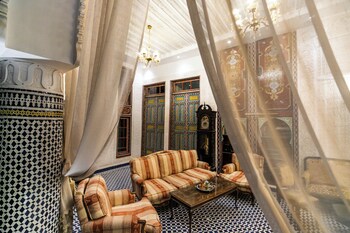 palais shazam and spa