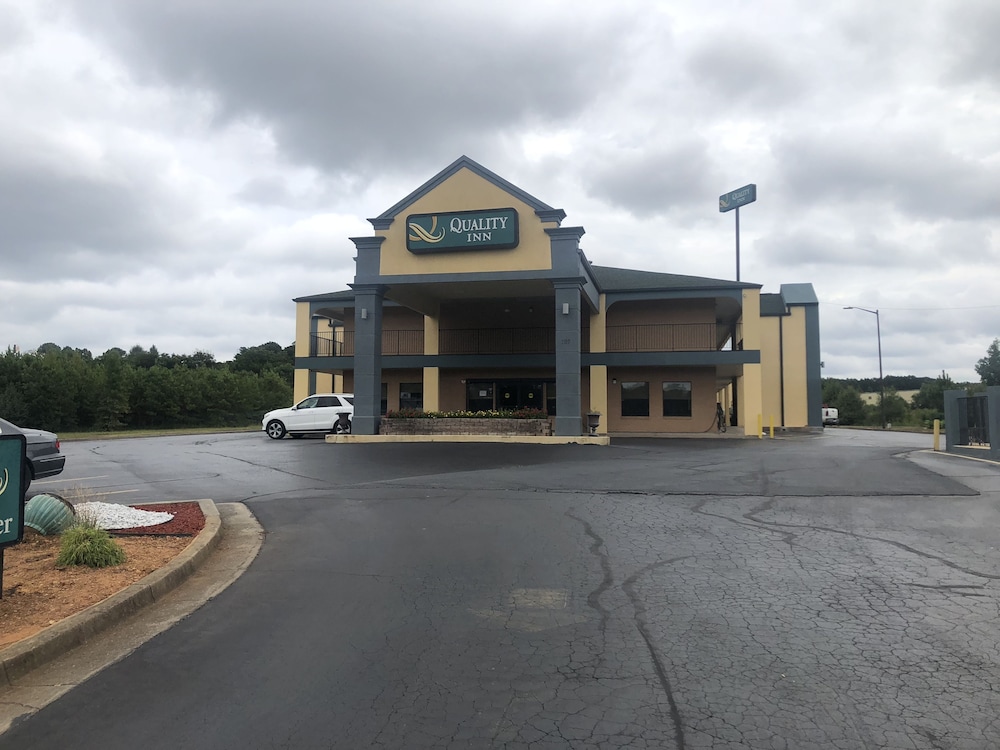 quality inn adairsville calhoun south