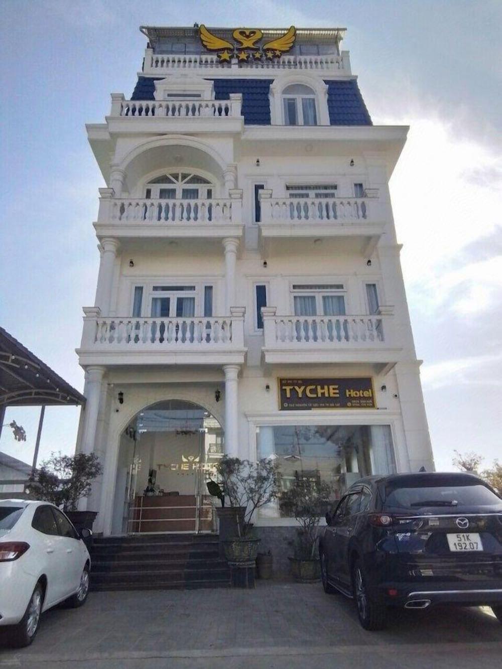 tyche hotel
