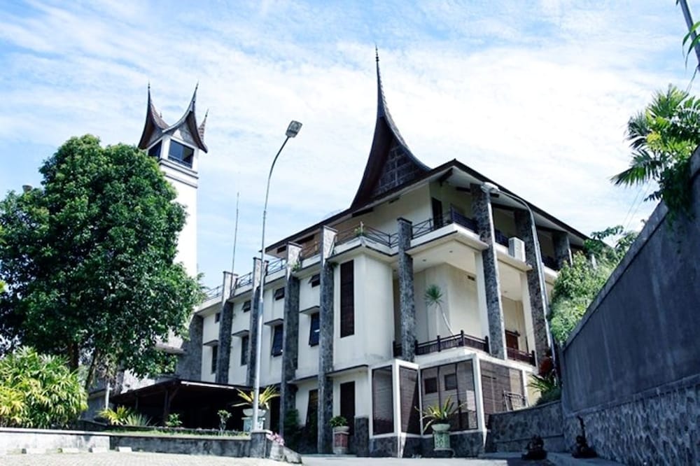 campago resort hotel